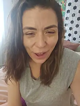 Ellie-L-Elizabeth online show from 22, 6, 2026