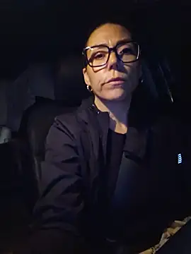 Ellie-L-Elizabeth online show from 2, 7, 2026