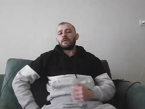 Snapshot of NiiiRvaNaa chatting on 23, 2, 2025 NiiiRvaNaa online show from 23, 2, 2025