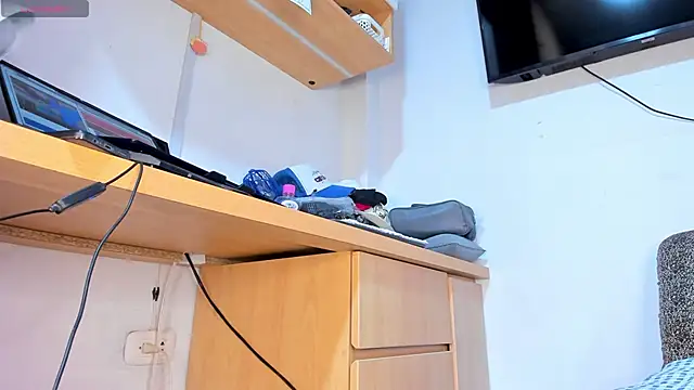 Snapshot of MikeMiller2 chatting on 30, 9, 2025 MikeMiller2 online show from 30, 9, 2025