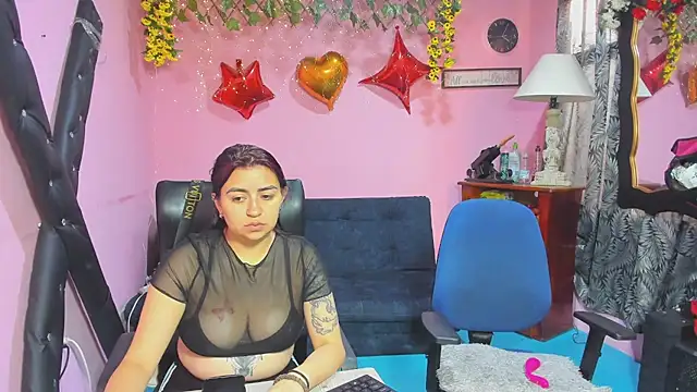 lesbiancuple online show from 21, 2, 2026