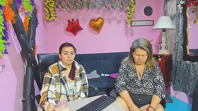 lesbiancuple online show from 2, 3, 2026