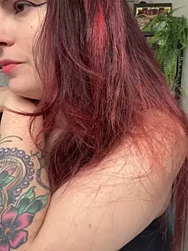 LunaMoongirl online show from 4, 2, 2025