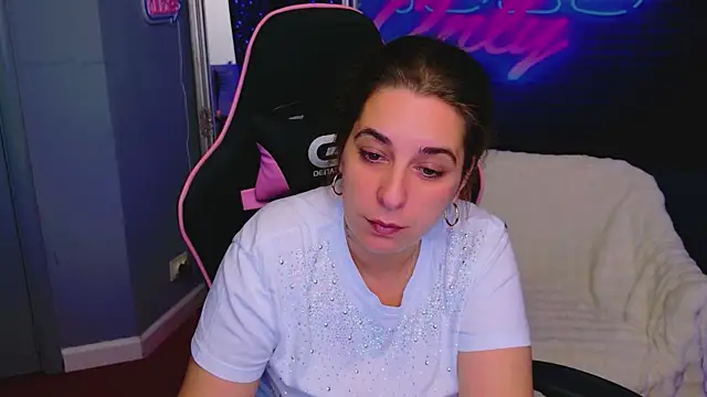 KarinaNoir online show from 31, 7, 2026