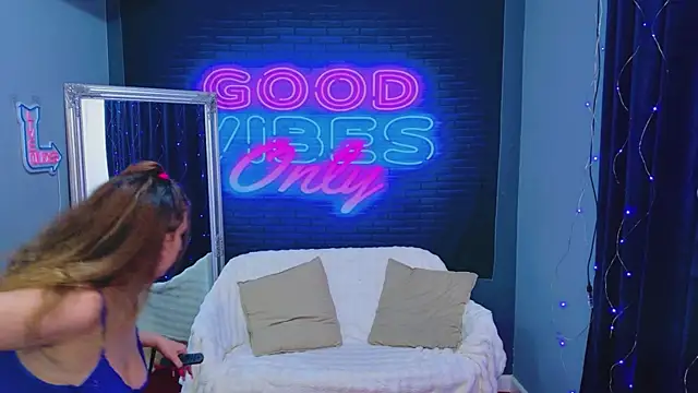 KarinaNoir online show from 3, 8, 2026