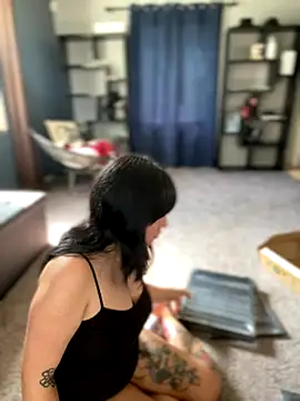 Snapshot of AriannaPena chatting on 21, 9, 2025 AriannaPena online show from 21, 9, 2025