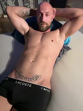 Snapshot of Toyboy471 chatting on 27, 2, 2025 Toyboy471 online show from 27, 2, 2025