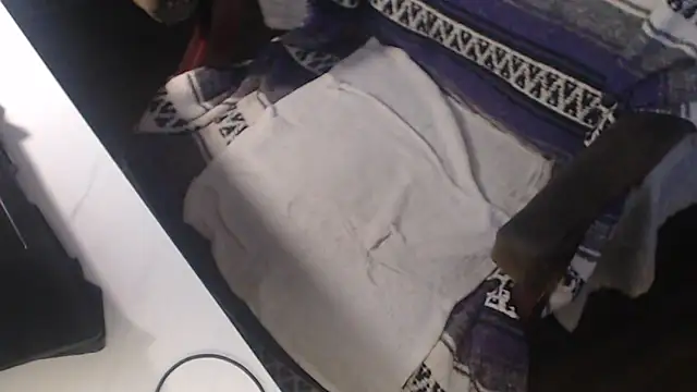 Snapshot of QueenDenizeAndTheCaptain chatting on 2, 10, 2025 QueenDenizeAndTheCaptain online show from 2, 10, 2025