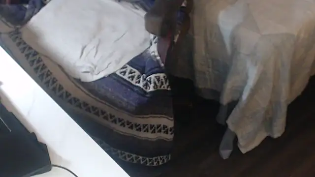 Snapshot of QueenDenizeAndTheCaptain chatting on 3, 10, 2025 QueenDenizeAndTheCaptain online show from 3, 10, 2025