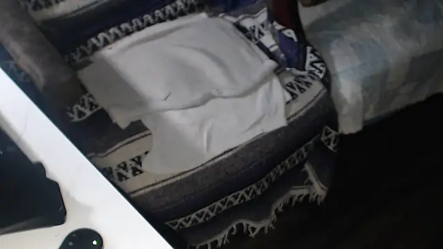 Snapshot of QueenDenizeAndTheCaptain chatting on 22, 10, 2025 QueenDenizeAndTheCaptain online show from 22, 10, 2025