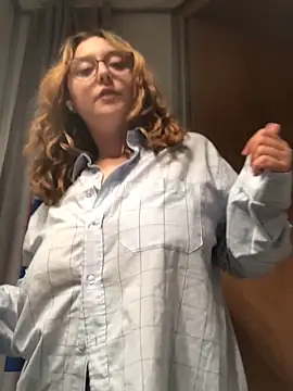 NaughtyRapunzel7 online show from 26, 9, 2025