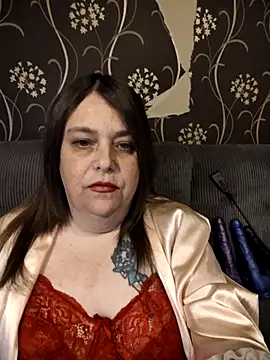 HouseWifeWhore Milf online show from 5, 5, 2026
