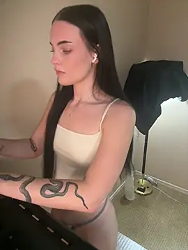 KarissaChantelle online show from 18, 7, 2026