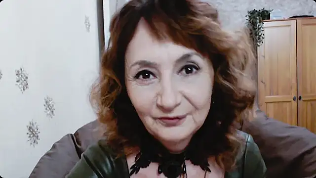 Snapshot of AnnieEltgant chatting on 14, 12, 2025 AnnieEltgant online show from 14, 12, 2025