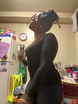 Snapshot of ChocolateBuns101 chatting on 1, 1, 2025 ChocolateBuns101 online show from 1, 1, 2025