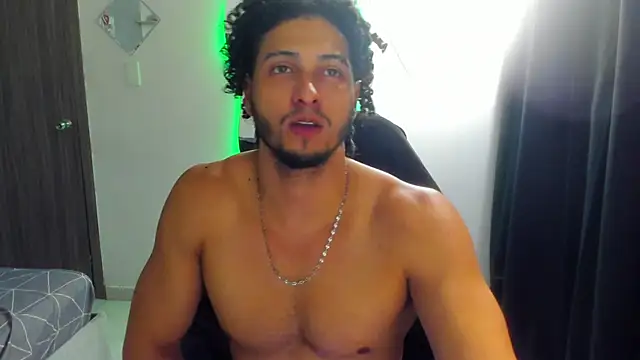 Snapshot of Kris_Khalifa69 chatting on 9, 6, 2026 Kris Khalifa69 online show from 9, 6, 2026