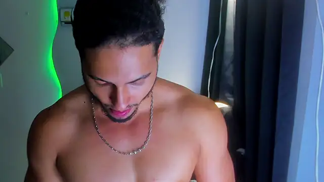 Snapshot of Kris_Khalifa69 chatting on 14, 6, 2026 Kris Khalifa69 online show from 14, 6, 2026