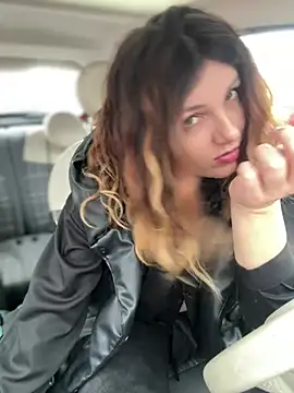 DaisyVibesss online show from 12, 3, 2025