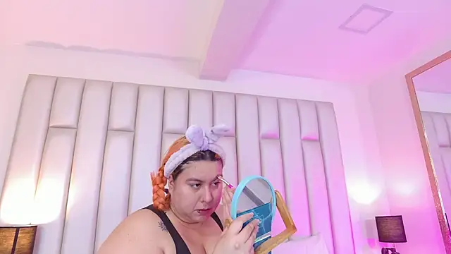 aandreaperez online show from 7, 1, 2026