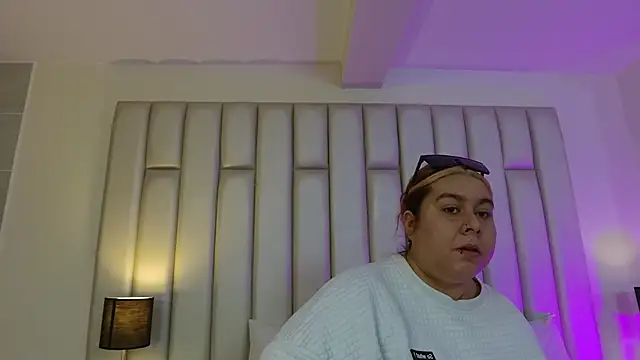 aandreaperez online show from 13, 1, 2026