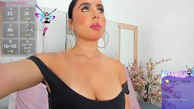 Snapshot of kylie_sexy2000 chatting on 7, 12, 2024 kylie sexy2000 online show from 7, 12, 2024