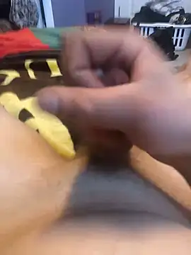 Snapshot of Hugetings chatting on 5, 1, 2025 Hugetings online show from 5, 1, 2025