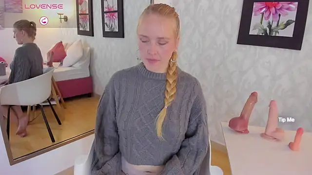 Snapshot of EmilySumer chatting on 23, 2, 2025 EmilySumer online show from 23, 2, 2025