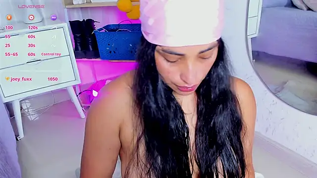 Snapshot of Kirara_22 chatting on 5, 7, 2026 Kirara 22 online show from 5, 7, 2026