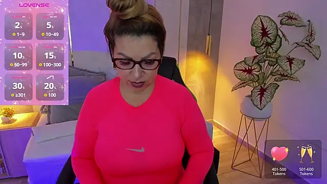 Snapshot of gisela27 chatting on 18, 5, 2026 gisela27 online show from 18, 5, 2026