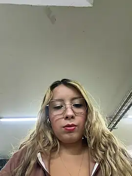 ValeriaHot69 online show from 8, 5, 2026