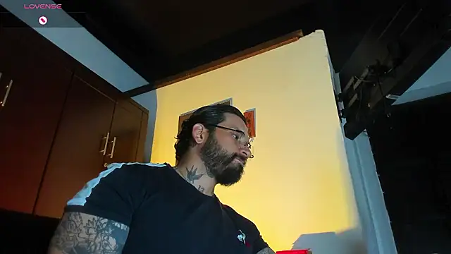 CamiloGray  online show from 4, 2, 2026