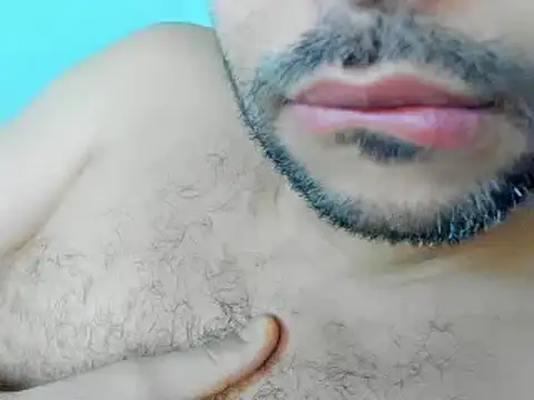 Snapshot of Dani_Lop chatting on 1, 2, 2025 Dani Lop online show from 1, 2, 2025