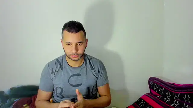 Snapshot of Dani_Lop chatting on 8, 3, 2025 Dani Lop online show from 8, 3, 2025