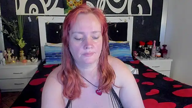 Snapshot of SinFulTitsDD chatting on 5, 2, 2025 SinFulTitsDD online show from 5, 2, 2025