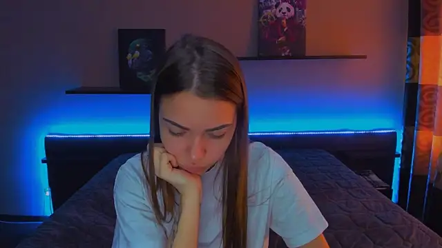 AlexaBarkley online show from 28, 2, 2025