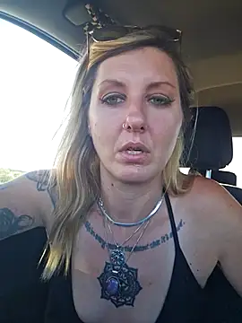 SheIsSomething online show from 18, 2, 2026