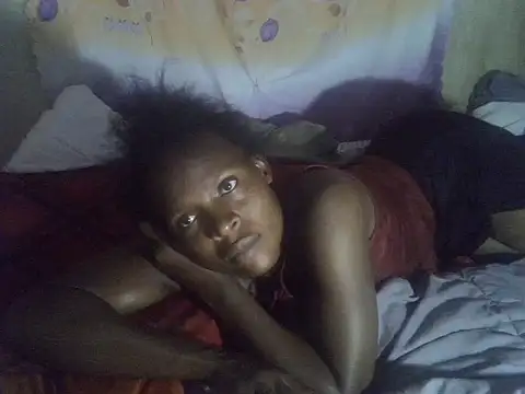 cute-shamza online show from 18, 5, 2026