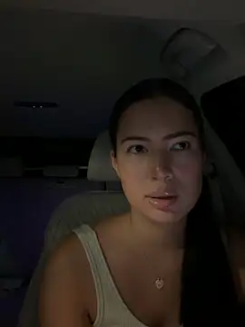 Snapshot of clairewntr chatting on 11, 11, 2025 clairewntr online show from 11, 11, 2025