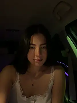 Snapshot of clairewntr chatting on 2, 2, 2026 clairewntr online show from 2, 2, 2026