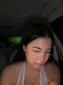 Snapshot of clairewntr chatting on 5, 2, 2026 clairewntr online show from 5, 2, 2026