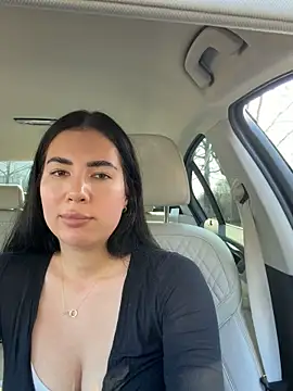 Snapshot of clairewntr chatting on 4, 3, 2026 clairewntr online show from 4, 3, 2026