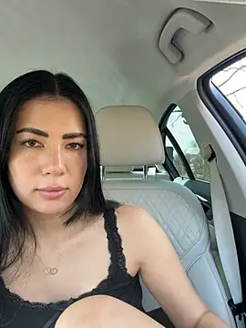 Snapshot of clairewntr chatting on 7, 3, 2026 clairewntr online show from 7, 3, 2026