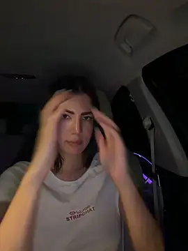 Snapshot of clairewntr chatting on 15, 3, 2026 clairewntr online show from 15, 3, 2026