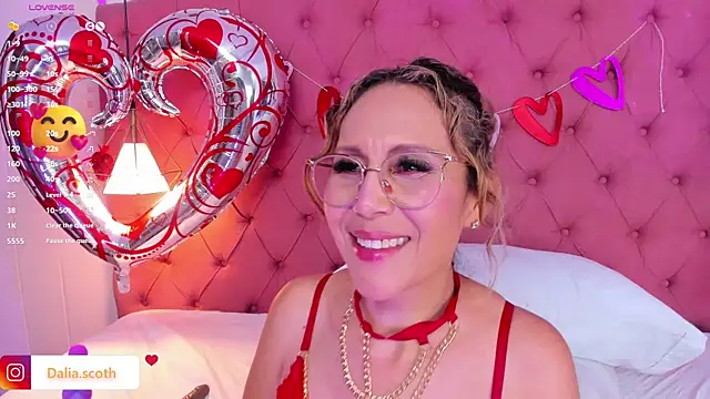 DaliaScoth online show from 19, 2, 2025