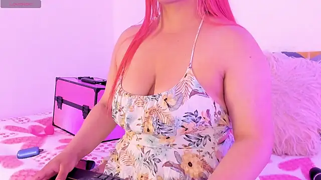 SophieRossi online show from 2, 10, 2025