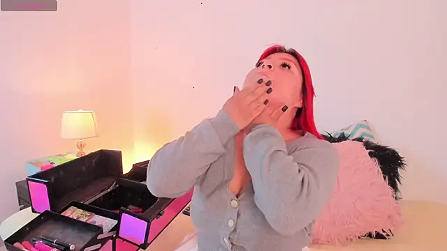 SophieRossi online show from 14, 11, 2025