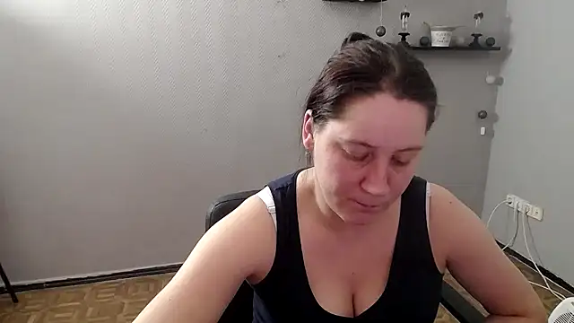 JosieJun  online show from 16, 3, 2025