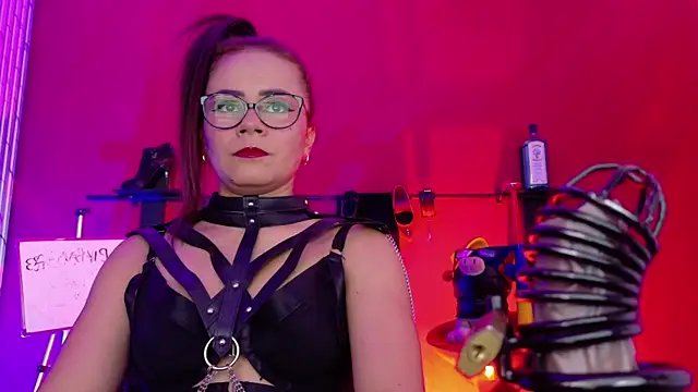 MistressSlut1 online show from 30, 6, 2026