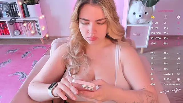 Snapshot of pussy-kattt chatting on 10, 7, 2026 pussy-kattt online show from 10, 7, 2026