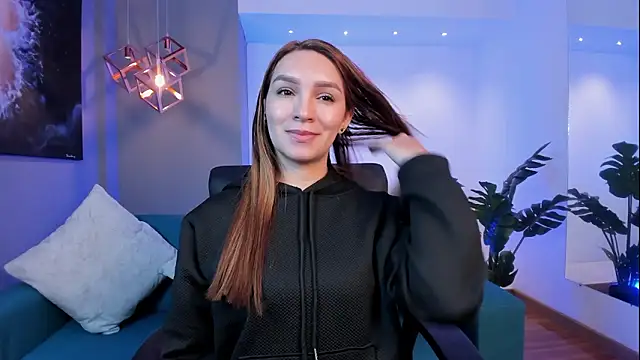 miataylorr1 online show from 18, 2, 2026